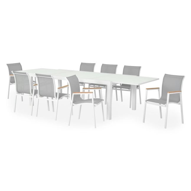 4 aec176fe 7a6f 40a3 aa61 b95841d97cae